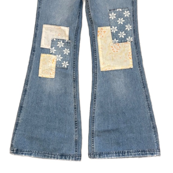 Billabong X Wrangler Super Flare Patchwork Light Denim Jeans Women's 24 - Picture 4 of 12